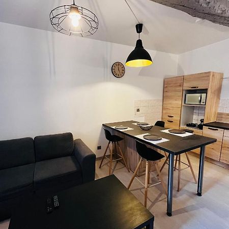 Appartement T2 Dans Le Centre Ville De Каркассон Экстерьер фото